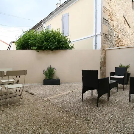 Terrasse 아파트 *